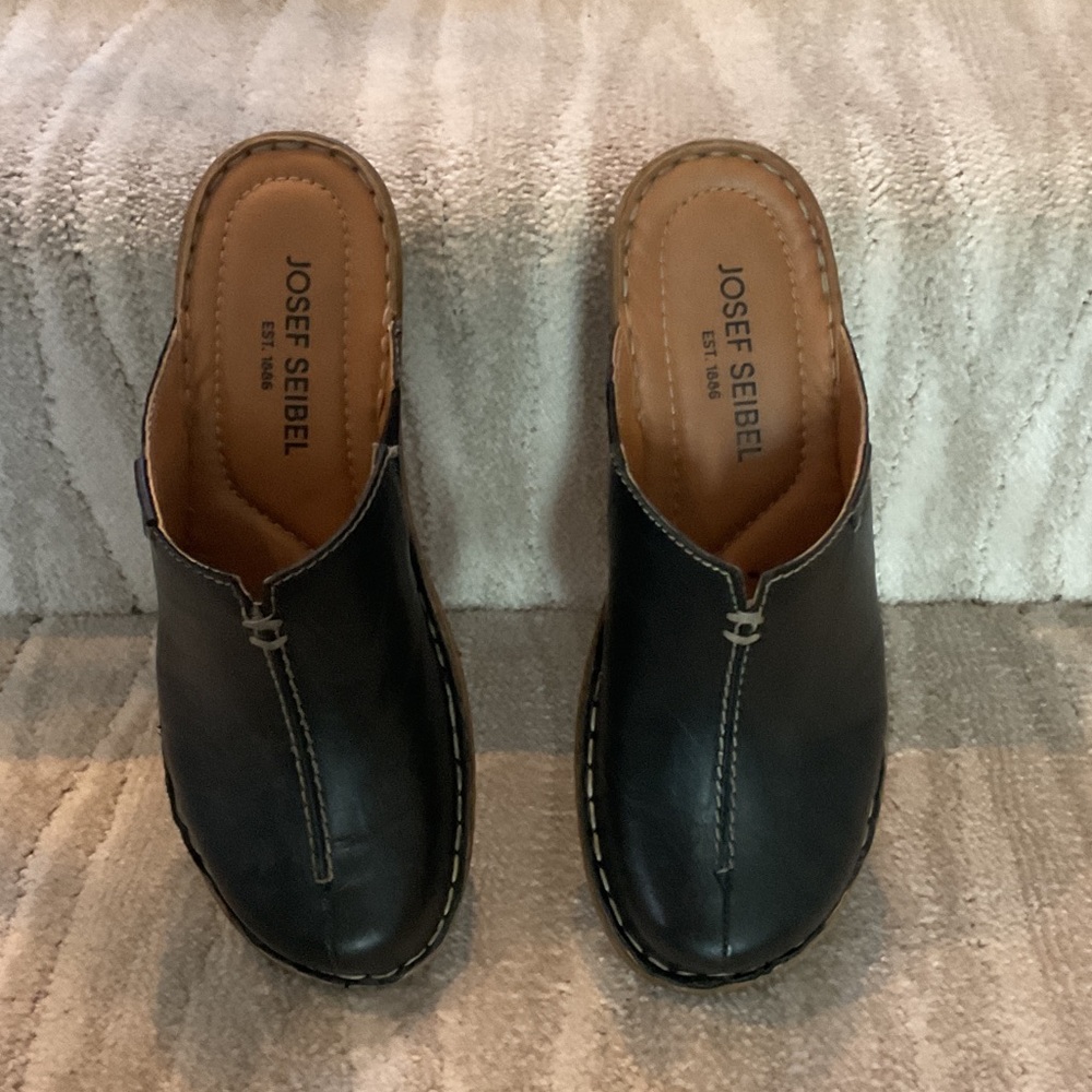 Josef Seibel Black Mules